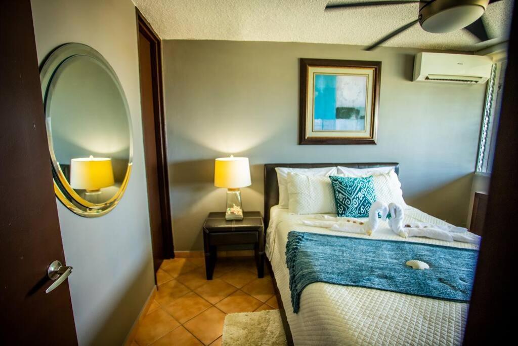 Enchanted Jewel 39 Beachfront Pool Luquillo Exterior photo